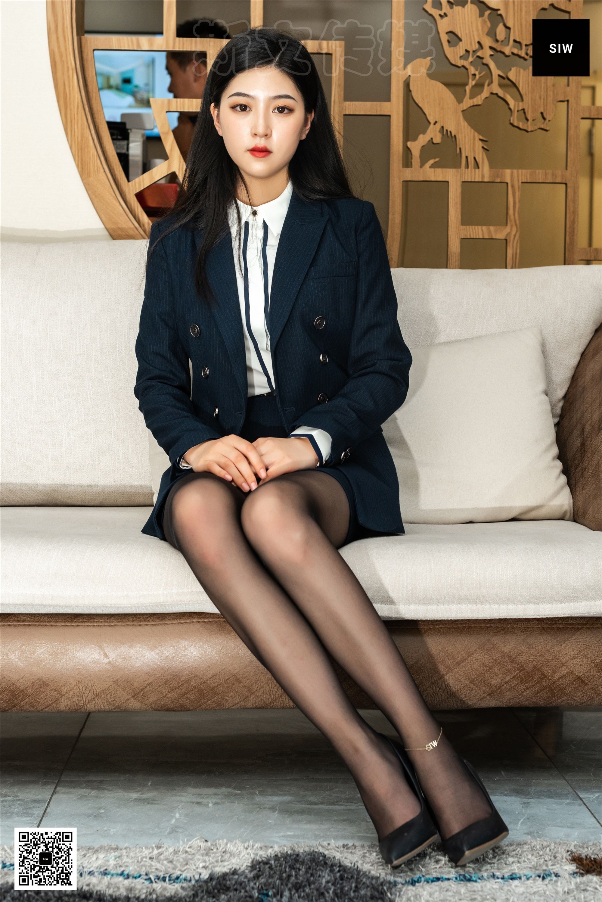 SIW斯文传媒  VOL.057 黑丝文员-小谈